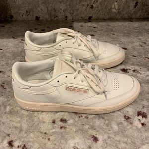 Women’s Reebok Sneakers Size 9.5